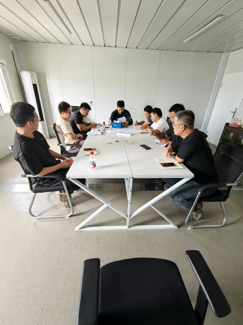 ठ्याक्कै आवासको कन्टेनर अर्डर आवश्यकताहरू र गुणवत्ता विनिमय बैठकहरू मार्फत उत्पादन स्थनहरू सुदृढीकरण गर्दै